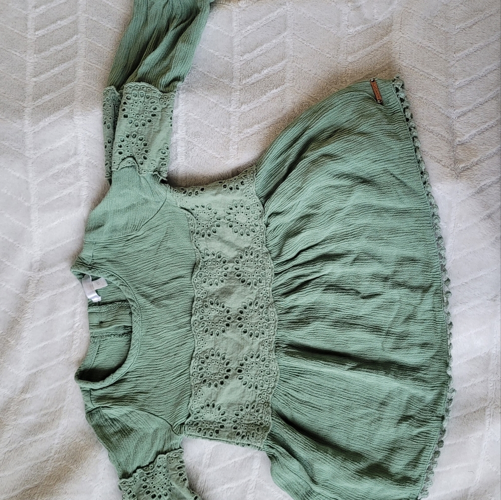 Tahari Long Sleeve Shirt